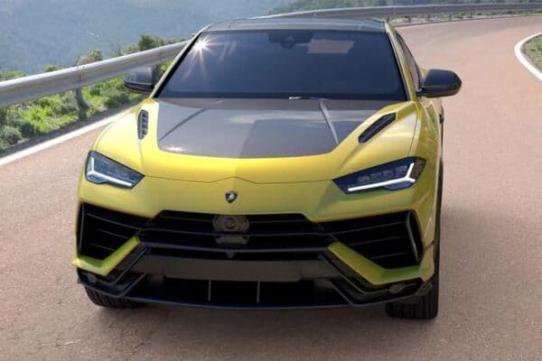 Lamborghini Urus Performante Front View