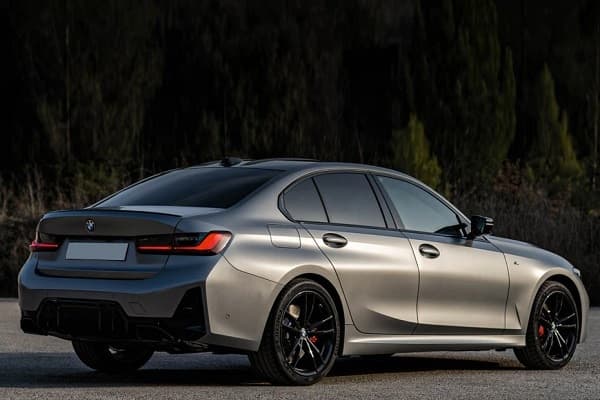 BMW M340i Rear Right View