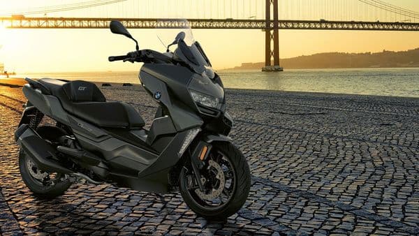 When launched, expect the new 2021 BMW C 400 GT to be priced over  <span class='webrupee'>₹</span> 6 lakh (Ex-showroom).