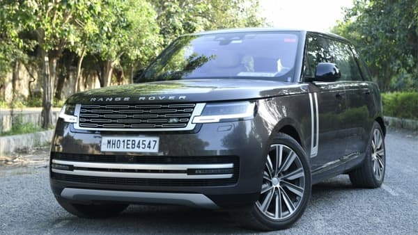 The Range Rover is offered in four variants - SE, HSE and Autobiography, with a First Edition available only in the first year of production and comes with a number of updates over the Autobiography model. 