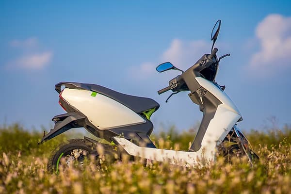 Ather Energy 450x Right Side View