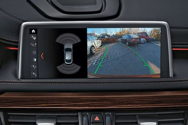 BMW X3 M40i Parking Camera Display