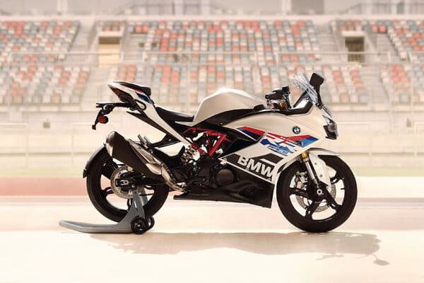 BMW G 310 RR Right Side View
