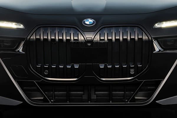 BMW 7 Series Grille