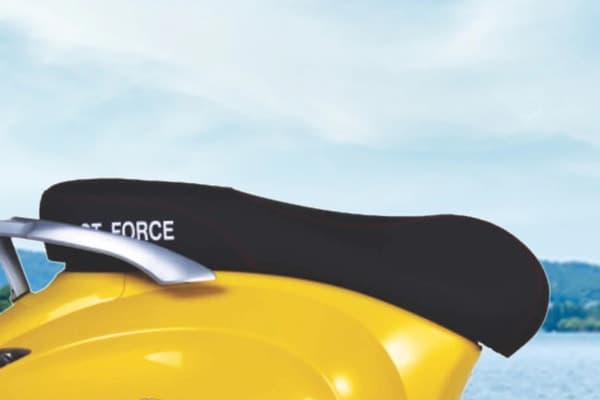 GT Force Flying Seat