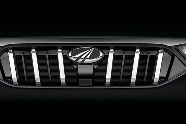 Mahindra Alturas G4 Grille
