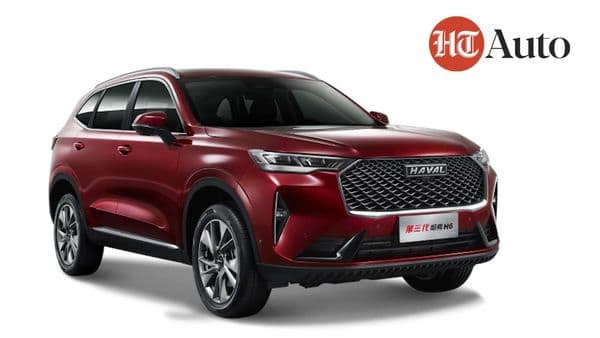 The new Haval H6 boasts of at least three world's-first features.