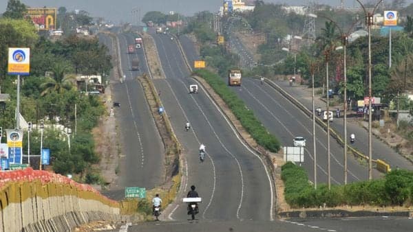 Nitin Gadkari bats for higher speed limits for vehicles on multi-lane roads. (File photo)