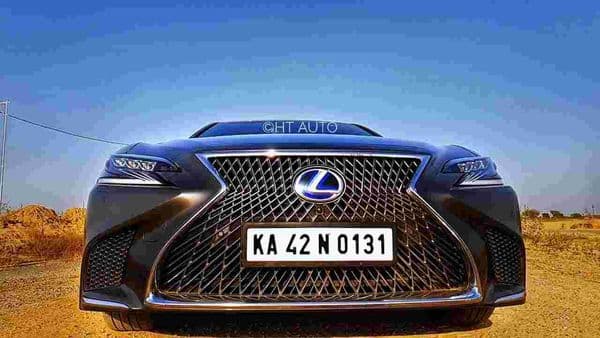 Lexus LS 500h is best defined on the outside by its mammoth front grille. (HT Auto/Sabyasachi Dasgupta)