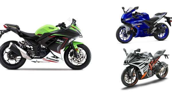 Ninja 300 competes against the RC 390 and the YZF R3 sports bikes. 