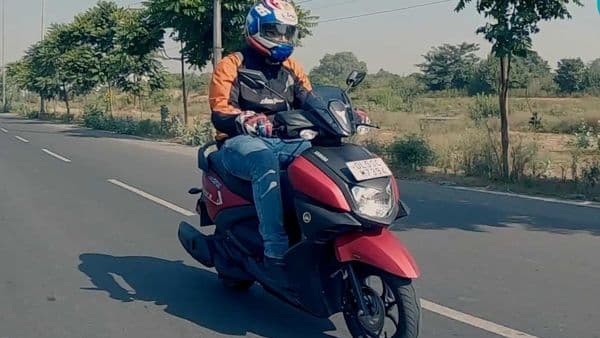 Yamaha Ray ZR is one of the sportiest scooters in its segment. 