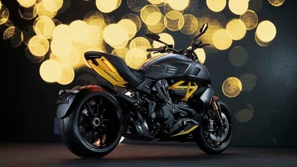 The new Black and Steel edition comes based on the Diavel 1260 S version of the bike.