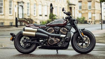 Harley-Davidson Sportster S carries forward the typical Sportster styling with stripped-back exteriors. 