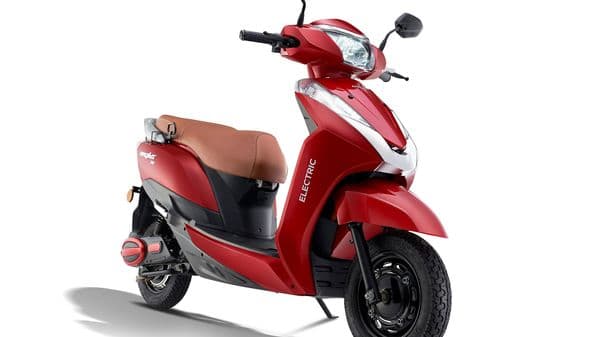 The Magnus EX electric scooter rivals the likes of the Ola S1.