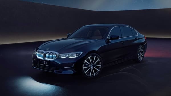 BMW launches Iconic Edition of the 3 Series Grand Limousine at  <span class='webrupee'>₹</span>53.5 lakh.
