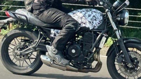 Kawasaki Z650 RS has been spotted doing testing rounds on the Indian roads, indicating its immediate launch.