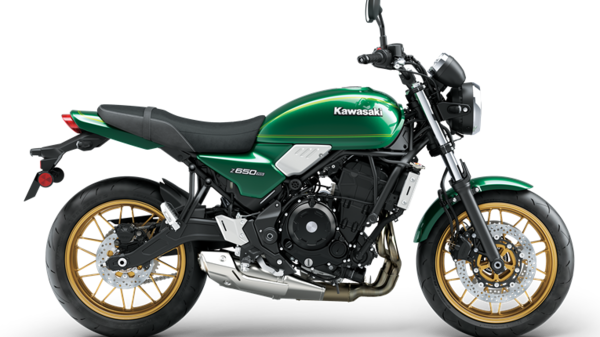 The new Kawasaki Z650 RS features the same exterior styling as the bigger Z900 RS motorcycle.