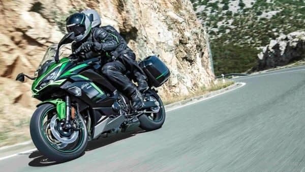 Kawasaki has updated the Ninja 1000SX with new colours for 2022.