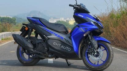Yamaha Aerox 155 is basically a scooter that uses the tried and tested technology from YZF-R15.