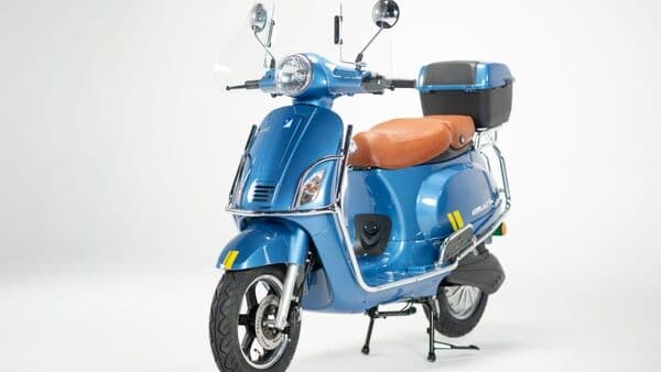 Komaki launched its new electric scooter Venice priced at  <span class='webrupee'>₹</span>1,15,000 (ex-showroom).&nbsp;
