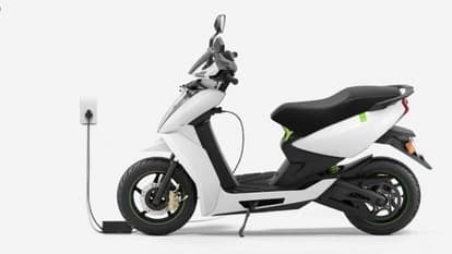 Two-wheeler manufacturers have listed out their expectations with focus on electric two-wheelers, which have seen a significant rise in India in recent times.