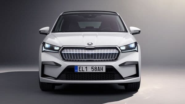 2022 Skoda Enyaq Coupe iV and RS iV have been unveiled.