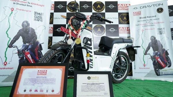 Quanta electric two-wheeler has managed to cross 4011 kms in record time.