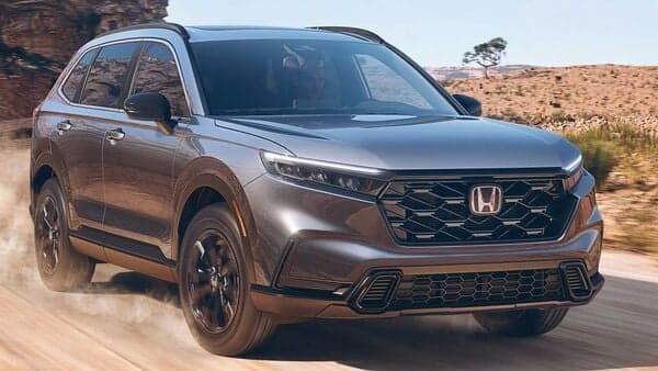 The sixth-generation Honda CR-V measures 2.7-inch longer and nearly half-inch wider than its predecessor.