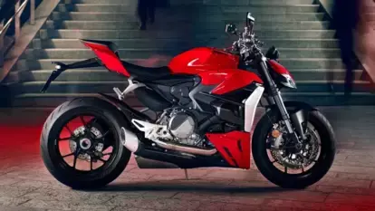 Ducati Streetfighter V2 is powered by a 955 cc, twin-cylinder engine.&nbsp;