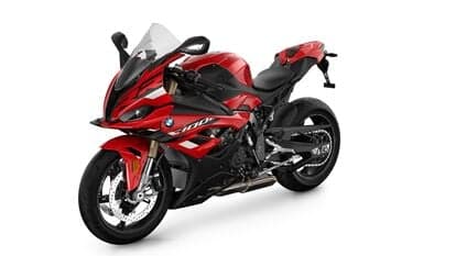BMW S 1000 RR produces 206 hp and 113 Nm.&nbsp;
