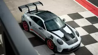 The Porsche 911 GT3 RS with the Weissach package, which set a new record, was equipped with Michelin Pilot Sport Cup 2 R tyres.