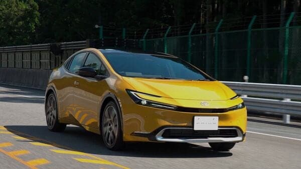 Toyota Prius 2023 breaks cover: First look