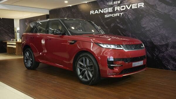 Range Rover Sport is available in Dynamic SE, Dynamic HSE and Autobiography specifications.