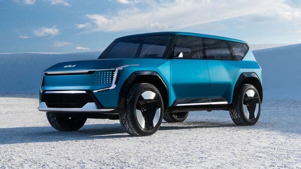 Kia EV9 Concept is the second fully electric SUV from the Korean carmaker which is based on its new generation EV platform that also underpins the EV6.