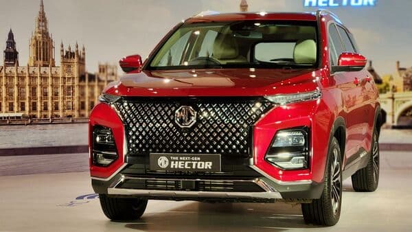 MG Motor is all set to drive in the facelift version of the Hector SUV this month. In its new avatar, the Hector 2023 will be loaded with more features and tech than the previous edition.