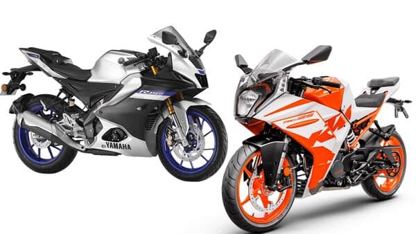 The design of both motorcycles is inspired by their elder siblings that are more powerful.