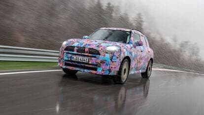 The new-generation MINI Countryman EV will be offered in two variants - E and SE 