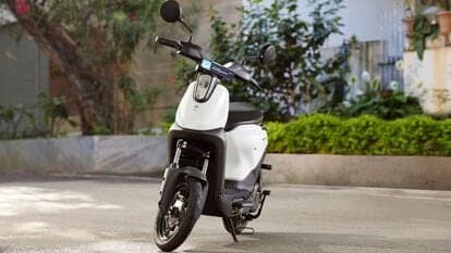 The Yulu Wynn electric two-wheeler will be available for outright purchase or an subscription option