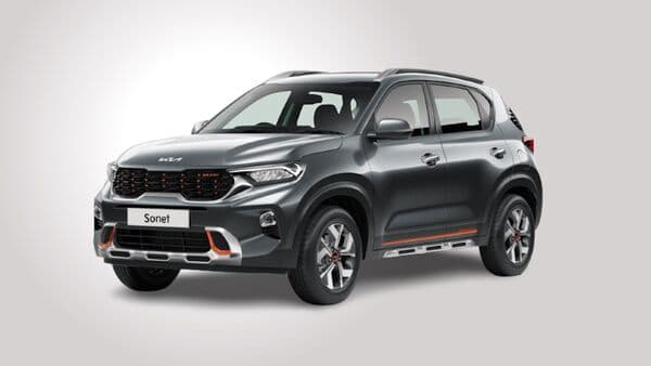 Kia Sonet Aurochs Edition, based on the HTX variant of the sub-compact SUV, has been launched at  <span class='webrupee'>₹</span>11.85 lakh (ex-showroom).