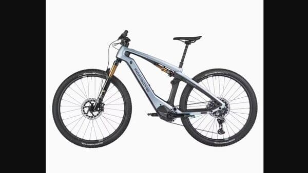 Porsche eBike Cross Performance is offered in one colour option and in three sizes.