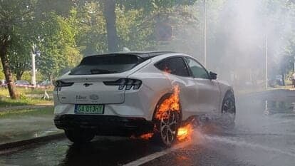 Despite the fire, the Ford Mustang Mach-E electric crossover ended up mostly undamaged aside from its battery pack. (Image: Twitter/KM PSP w Gdańsku)