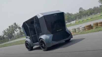 Minus Zero's first autonomous car zPod can drive itself in all environmental and geographical constraints and is able to adopt up to Level 5 autonomy capabilities.