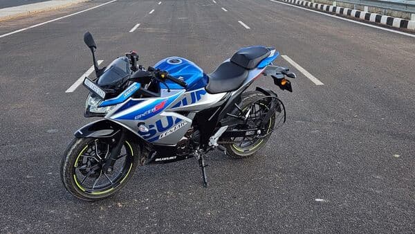 The Gixxer SF 250 does attract a lot of attention on the road because of the MotoGP-inspired colour scheme.