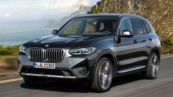 BMW X3 is the automaker's bestselling SUV and its next generation will mark the return of a PHEV after 2021.