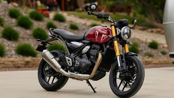 The Speed 400 shares its underpinnings with the Scrambler 400 X