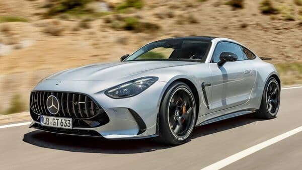 The second generation avatar of the Mercedes-AMG GT Coupe evolves into a true Porsche 911 rival.