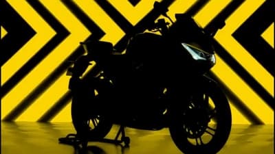 Hero Karizma XMR will come with a new 210 cc engine.