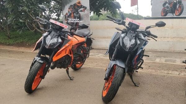 In pics: 2023 KTM 390 Duke detailed. See what's new