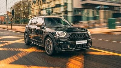 The MINI Shadow Edition comes in an all-black body paint with melting silver roof and mirror caps.