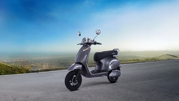 Whether you are looking for a scooter to run daily errands or take you on a long adventure ride, the new PURE ePluto 7G MAX is just the ride for you!